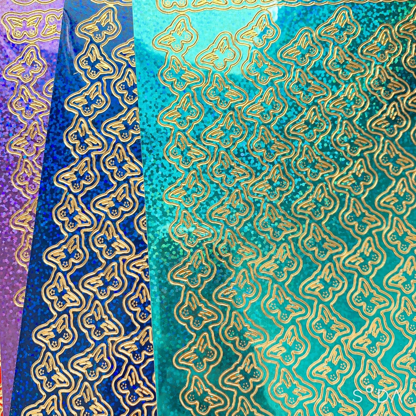 Glitter Butterfly Border Gold Outline